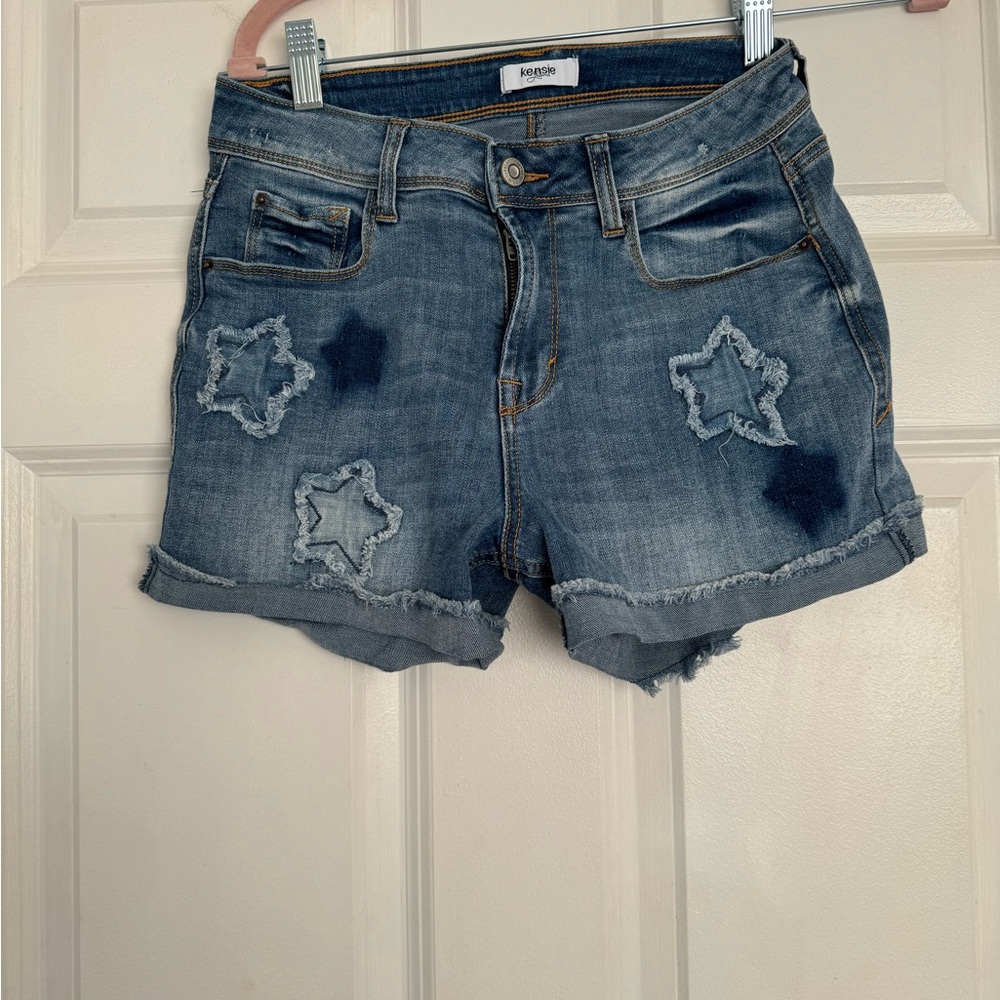 Star shorts